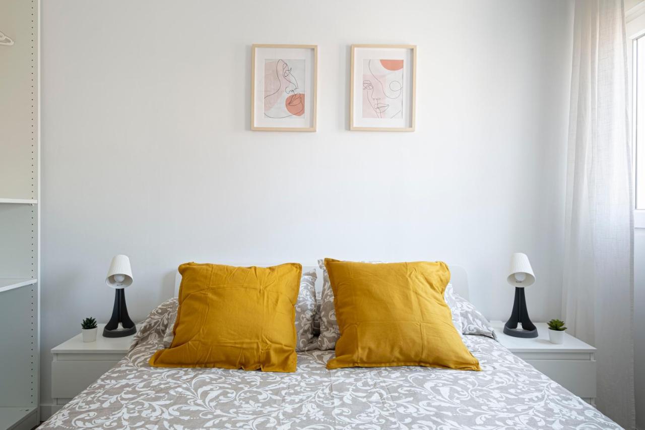 Apartment Beach Picasso Sant Adria de Besos Exterior foto